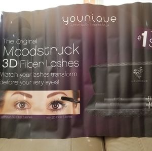Younique 3D Moodstruck Vinyl 5 ft. Display Banner